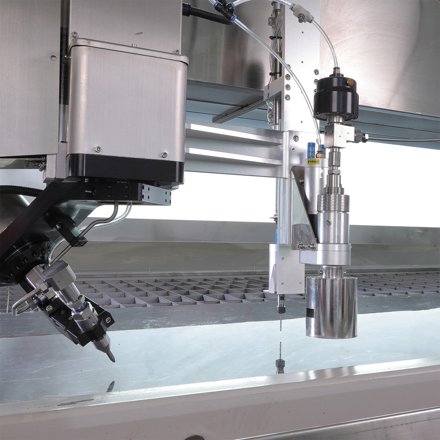 Machine de découpe au jet d'eau de bonne qualité, type portique, pour couper le marbre en verre mental